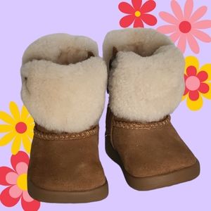 UGG Ramona chestnut baby boots size US 1